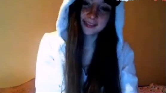 Little girl twists round ass in front of the camera(webcam,chaturbate,bongacams)